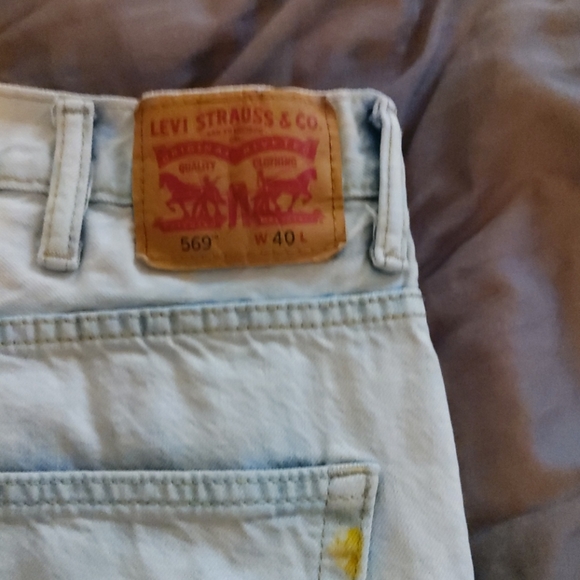 Shorts - Picture 3 of 4